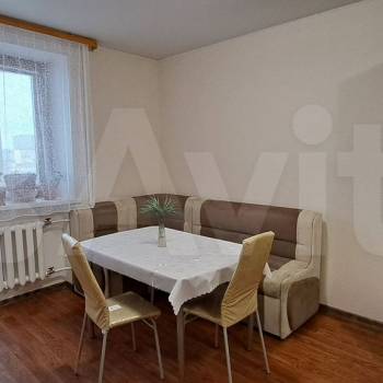 Сдается 2-х комнатная квартира, 82 м²