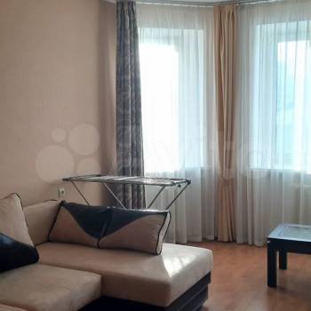 Сдается 1-комнатная квартира, 45 м²