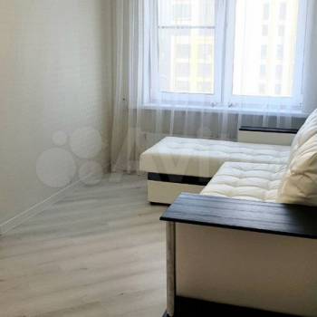 Продается 1-комнатная квартира, 35 м²