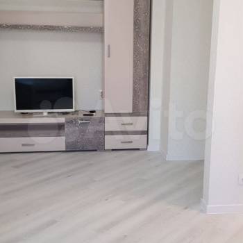 Продается 1-комнатная квартира, 35 м²