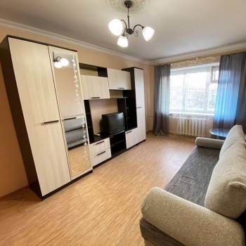 Продается 2-х комнатная квартира, 42 м²