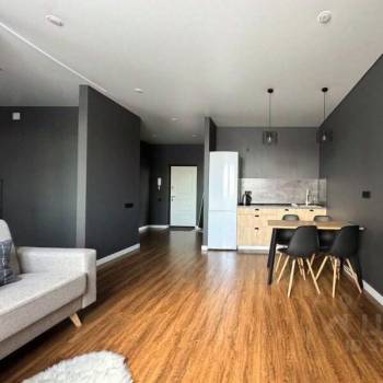 Продается 1-комнатная квартира, 50 м²