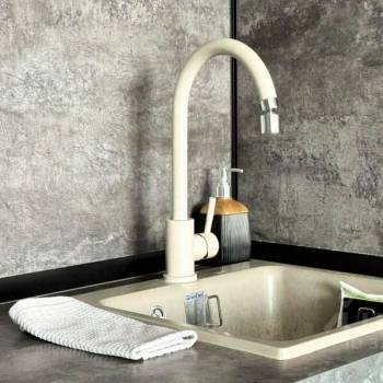 Продается 1-комнатная квартира, 50 м²