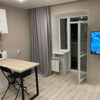 Продается 1-комнатная квартира, 42 м²