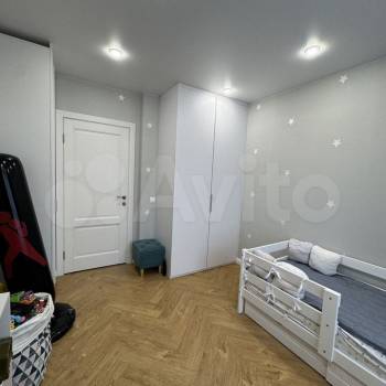 Продается Многокомнатная квартира, 83,7 м²