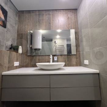 Продается 1-комнатная квартира, 43 м²