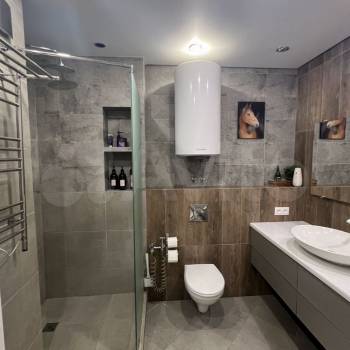 Продается 1-комнатная квартира, 43 м²