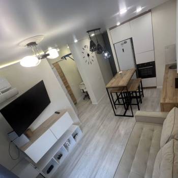 Продается 1-комнатная квартира, 43 м²