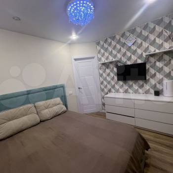 Продается 1-комнатная квартира, 43 м²