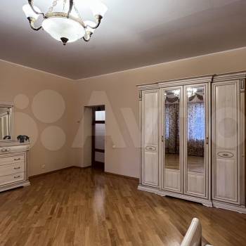 Сдается 2-х комнатная квартира, 121,1 м²