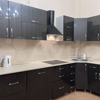Сдается 2-х комнатная квартира, 121,1 м²