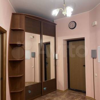 Сдается 2-х комнатная квартира, 121,1 м²