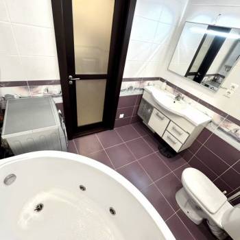 Продается 1-комнатная квартира, 50,2 м²