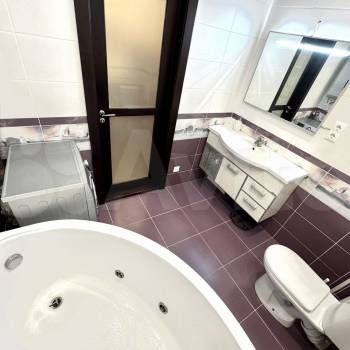 Продается 1-комнатная квартира, 50,2 м²