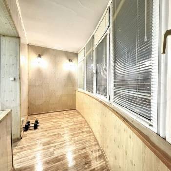 Продается 1-комнатная квартира, 50,2 м²