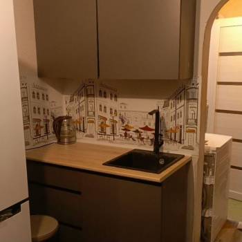 Продается 1-комнатная квартира, 12,8 м²