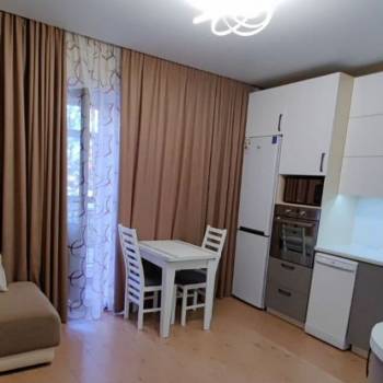 Сдается 1-комнатная квартира, 47 м²