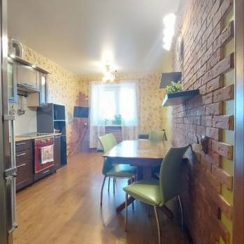 Продается 1-комнатная квартира, 51 м²