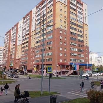 Сдается Нежилое помещение, 194 м²