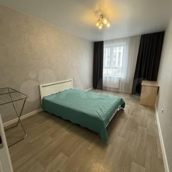 Сдается 1-комнатная квартира, 59 м²