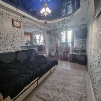 Продается Многокомнатная квартира, 80 м²