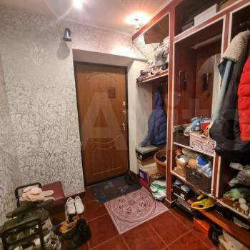 Продается Многокомнатная квартира, 80 м²