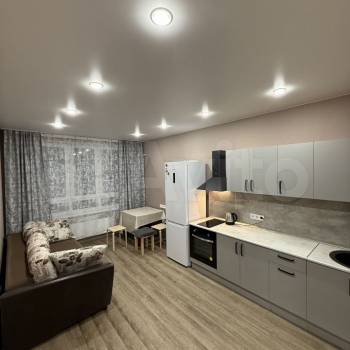 Сдается 1-комнатная квартира, 44 м²