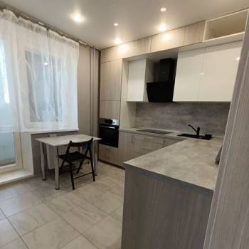 Сдается 1-комнатная квартира, 41 м²