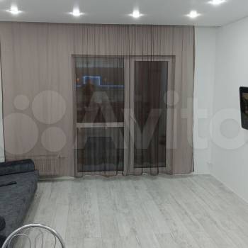 Сдается 1-комнатная квартира, 49 м²