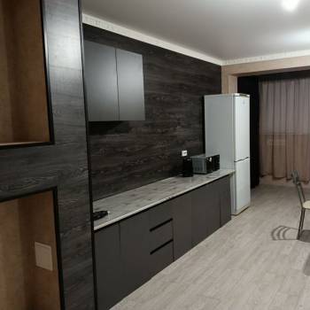 Сдается 2-х комнатная квартира, 90 м²