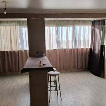 Сдается 2-х комнатная квартира, 90 м²