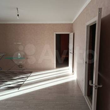 Сдается 2-х комнатная квартира, 90 м²