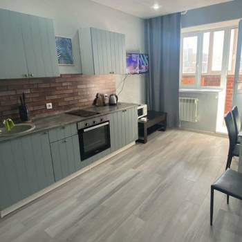 Продается 1-комнатная квартира, 43 м²