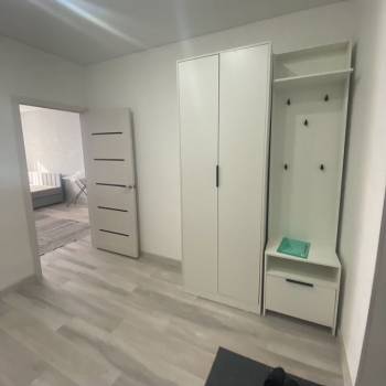 Продается 1-комнатная квартира, 43 м²