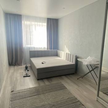 Продается 1-комнатная квартира, 43 м²