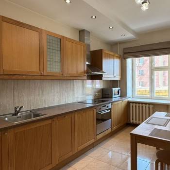 Сдается 1-комнатная квартира, 43 м²