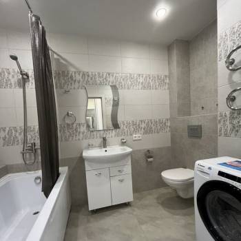 Продается 1-комнатная квартира, 40 м²