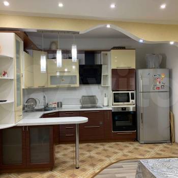 Сдается 2-х комнатная квартира, 89 м²