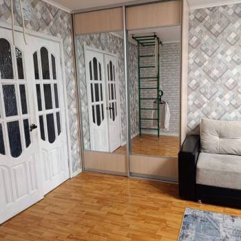 Продается Многокомнатная квартира, 111 м²