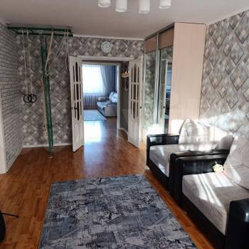 Продается Многокомнатная квартира, 111 м²