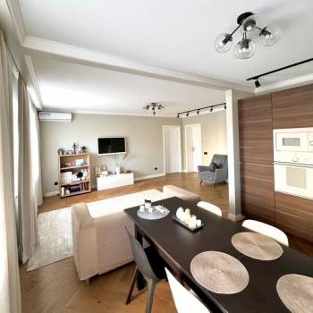 Продается 3-х комнатная квартира, 80 м²