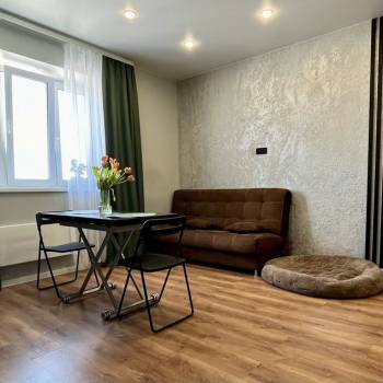 Продается 1-комнатная квартира, 45 м²