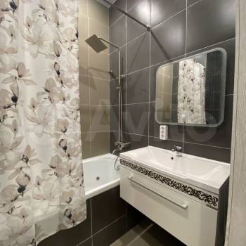 Сдается 1-комнатная квартира, 46 м²