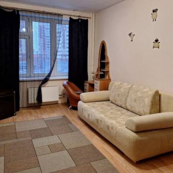 Сдается 1-комнатная квартира, 37 м²