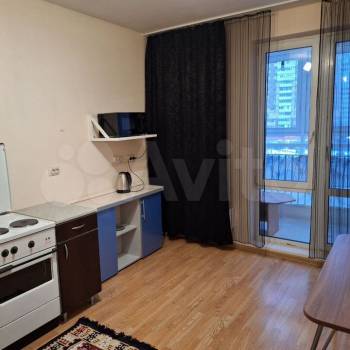 Сдается 1-комнатная квартира, 37 м²