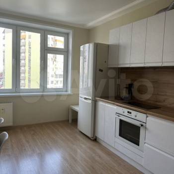 Сдается 2-х комнатная квартира, 65 м²