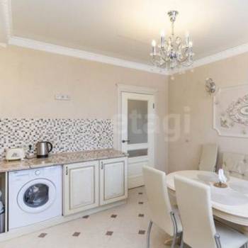 Продается 1-комнатная квартира, 60,2 м²