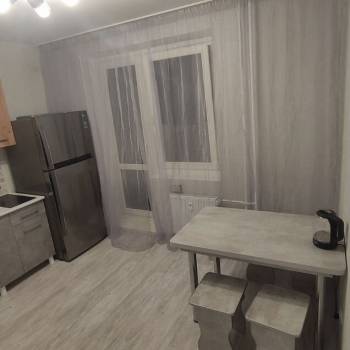 Сдается 1-комнатная квартира, 37,3 м²