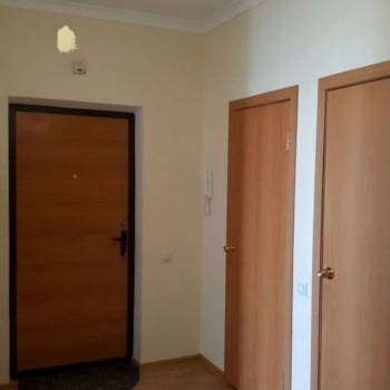Продается 1-комнатная квартира, 65 м²