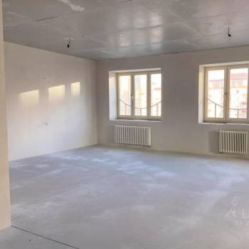 Продается Многокомнатная квартира, 155,4 м²